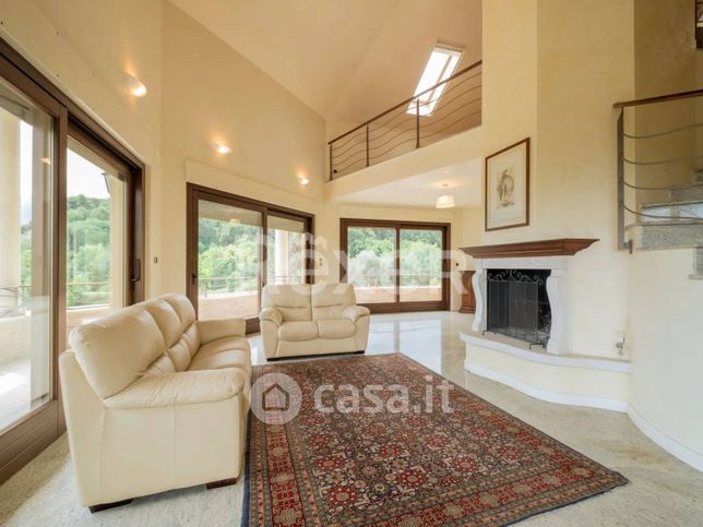 Villa in residenziale in Contrada Pretaro