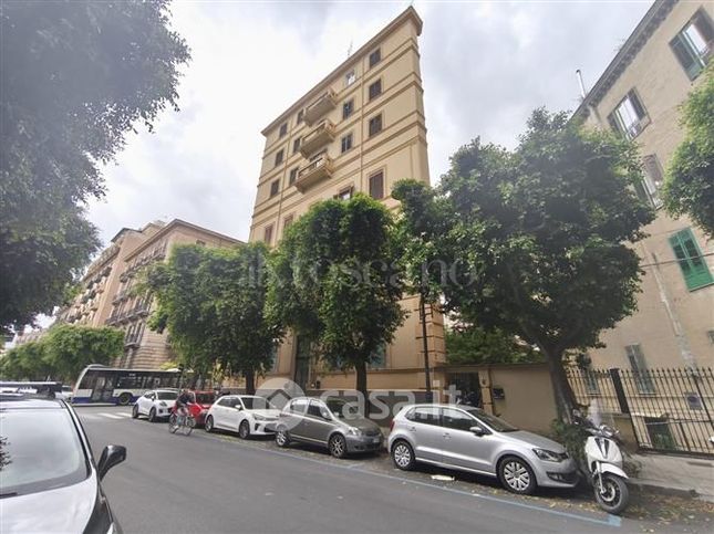 Ufficio in commerciale in Via Sammartino