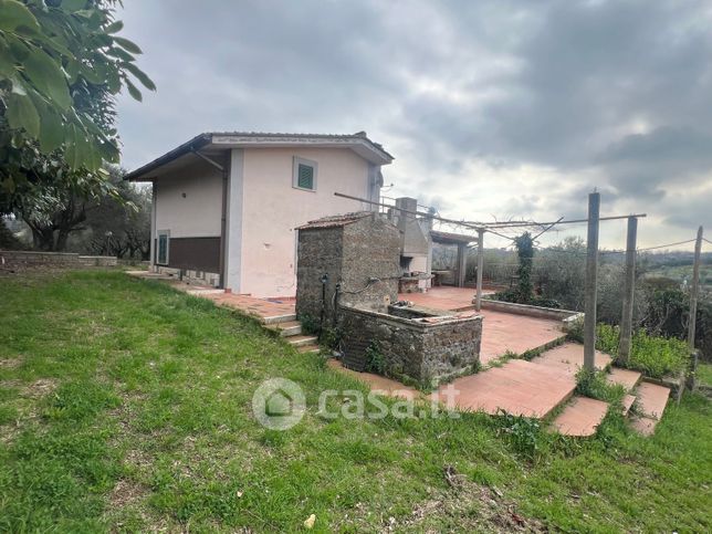 Casa indipendente in residenziale in Via Vigne di Prato Nuovo
