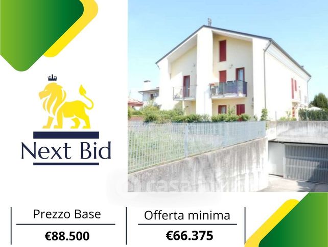 Appartamento in residenziale in Via Monte Grappa 5