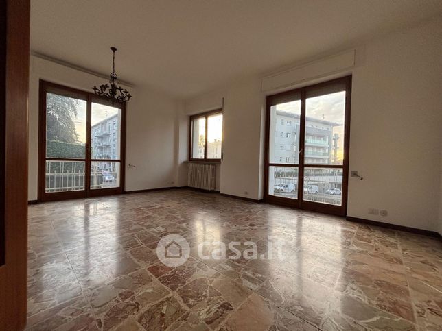 Appartamento in residenziale in Via Vittorio Vergani 8