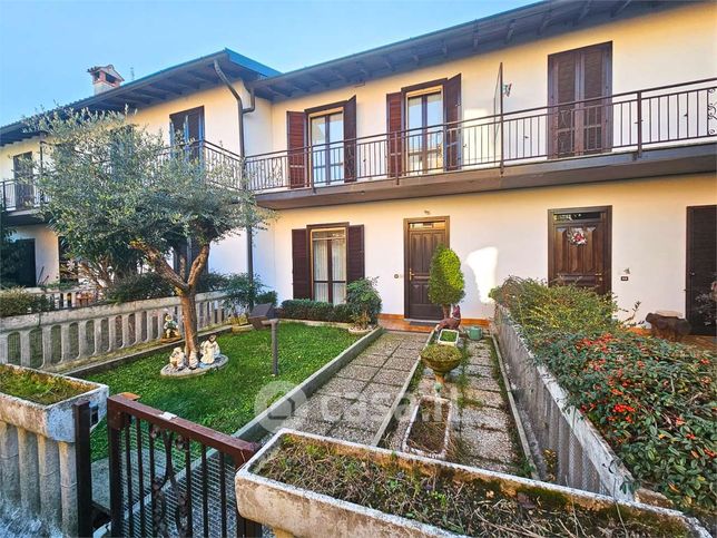 Villetta a schiera in residenziale in Via Chiesa Damiano 10