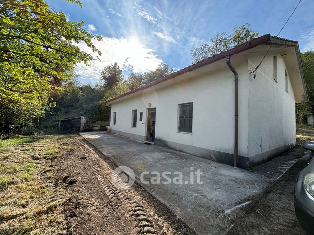 Casa indipendente in residenziale in Contrada roccazzo