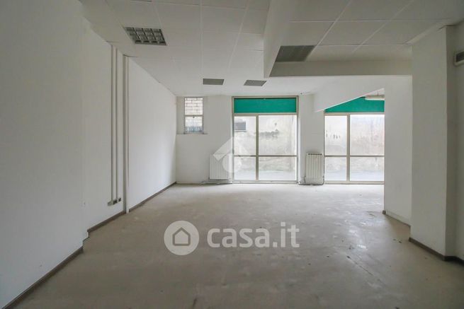 Ufficio in commerciale in Corso Bonomelli Silvio 1