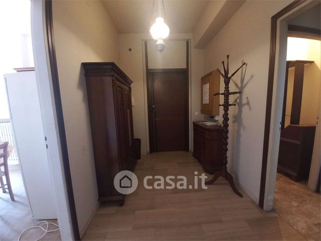 Appartamento in residenziale in Via Circondaria 64