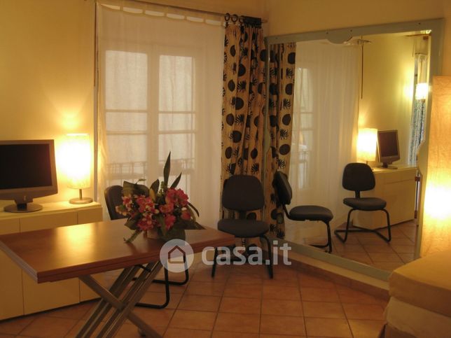 Appartamento in residenziale in Via Lodovico Settala