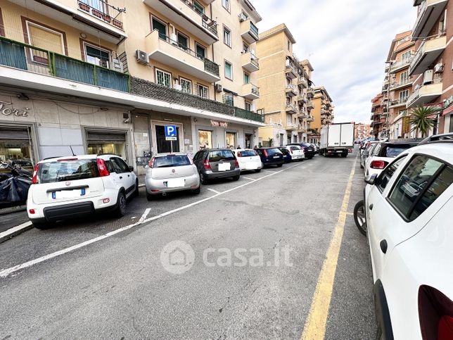 Garage/posto auto in residenziale in Via delle Ninfee 15