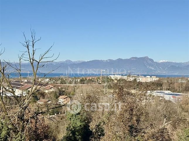 Appartamento in residenziale in Via Forte VIlla