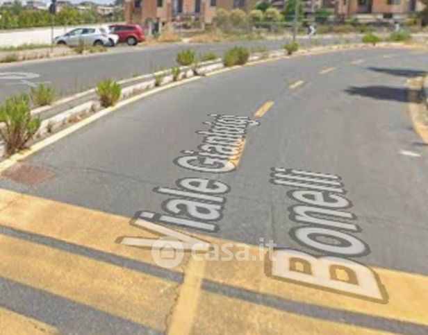 Box/posto auto in residenziale in Viale Gianluigi Bonelli