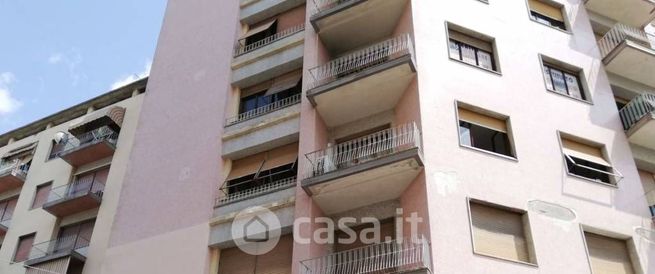 Appartamento in residenziale in Via Pietro Isola 2