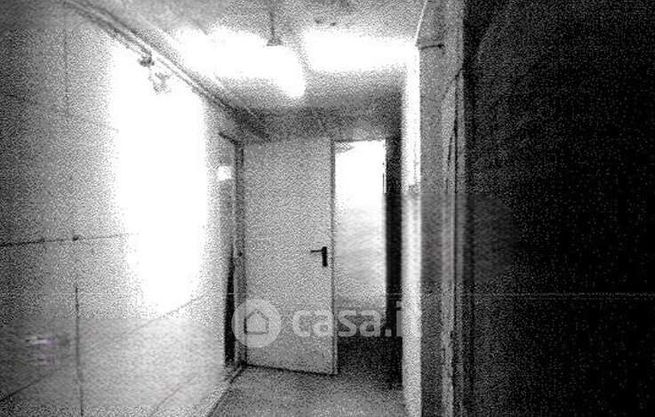 Box/posto auto in residenziale in Via Molini