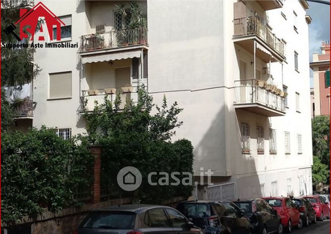 Appartamento in residenziale in Via del Giuba 19