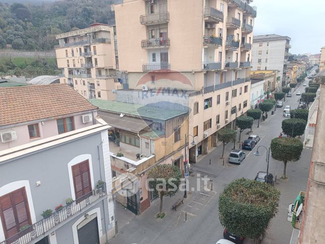 Appartamento in residenziale in Via Raffaele Libroia 32