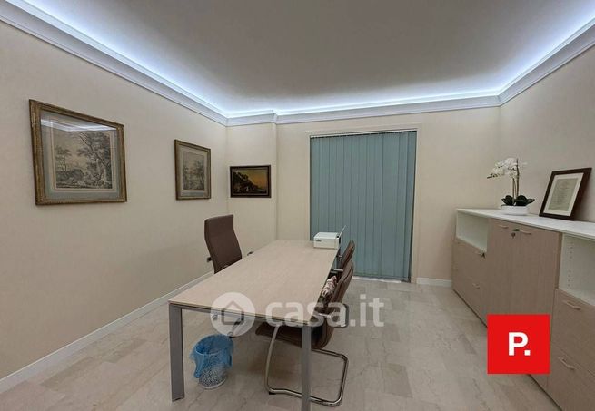 Ufficio in commerciale in Via Angelo Secchi