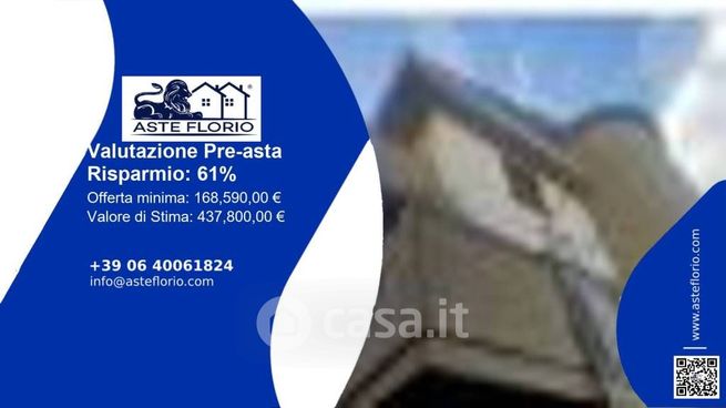 Villa in residenziale in Via Lecco