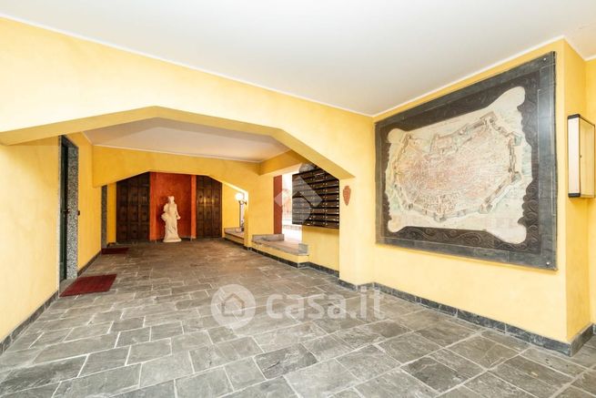 Box/posto auto in residenziale in Via Noto 16