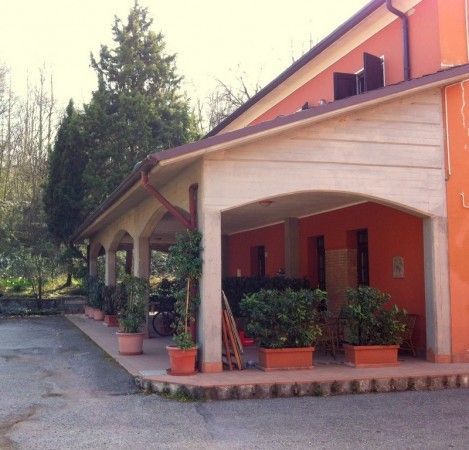 Appartamento in residenziale in Via Tende