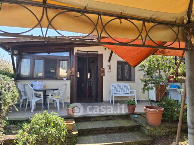 Casa indipendente in residenziale in Strada dei Pianali