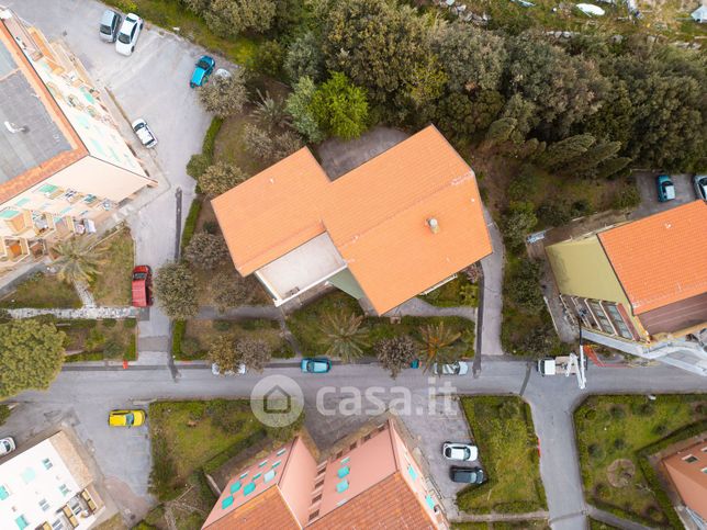 Appartamento in residenziale in Via Salivoli