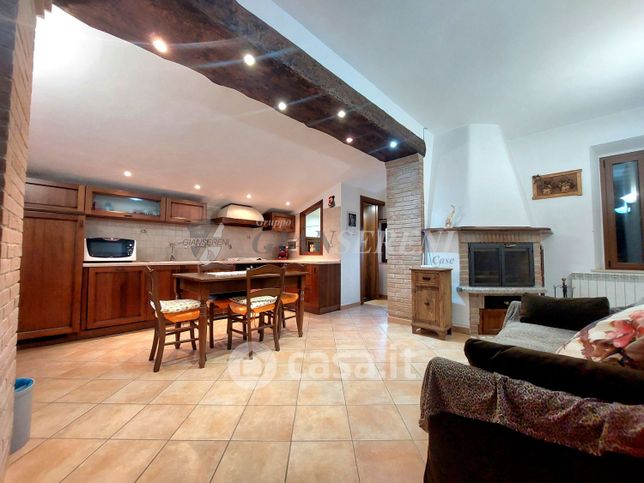 Appartamento in residenziale in Via delle Case 122