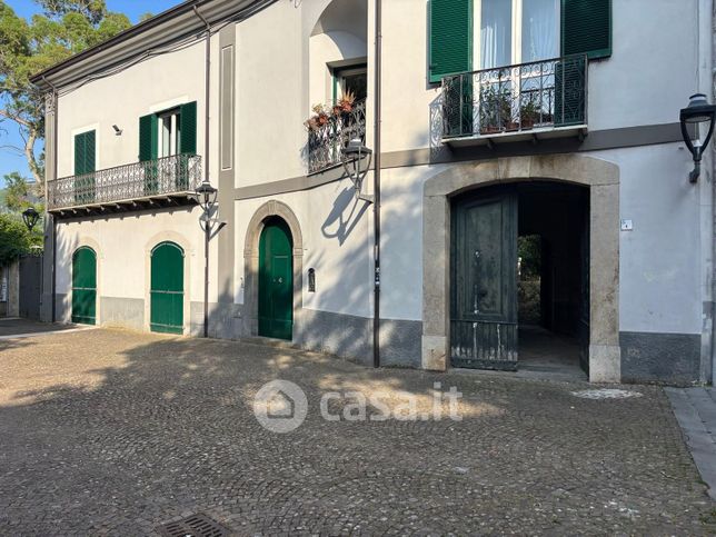 Casa indipendente in residenziale in Via Giuseppe Mazzini 47
