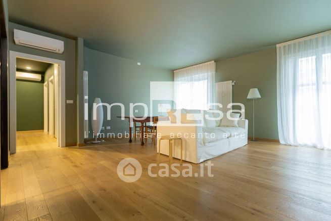 Appartamento in residenziale in Via Luigi Giacomelli 16