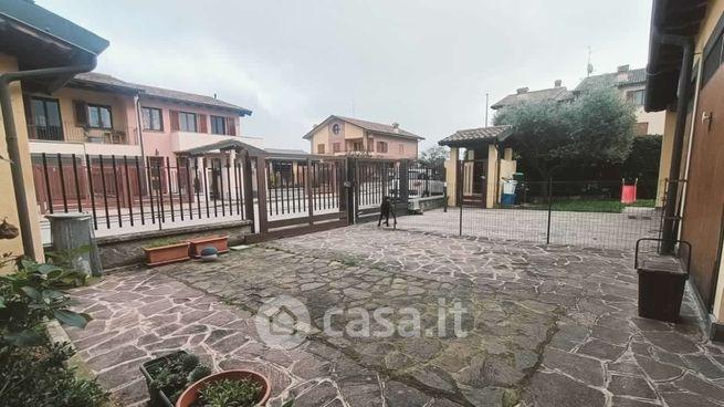 Villetta a schiera in residenziale in Via delle Querce 31