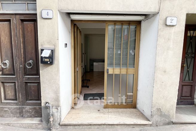 Ufficio in commerciale in Via San Silvestro 2 /A