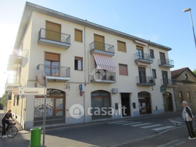 Appartamento in residenziale in Via Felice Cavallotti 12