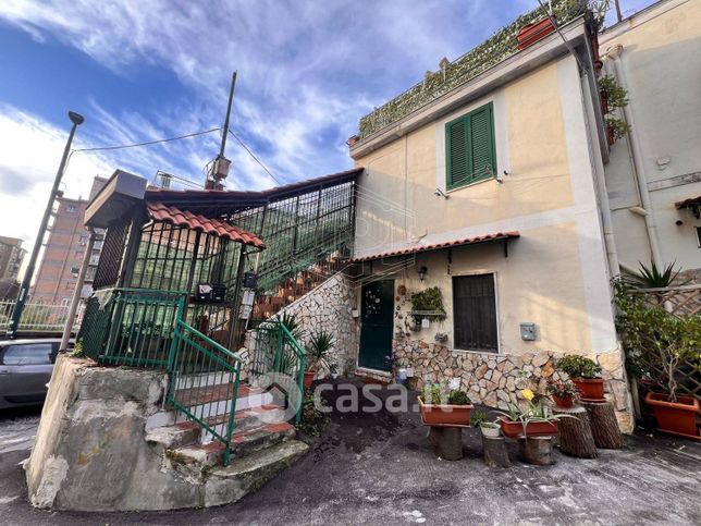 Appartamento in residenziale in Via San Giacomo dei Capri 88