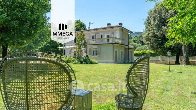 Villa in residenziale in Via di Santa Maria del Giudice