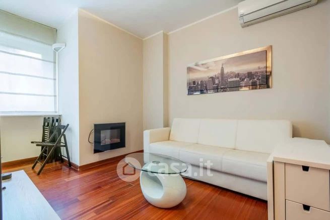 Appartamento in residenziale in Corso Sempione 21