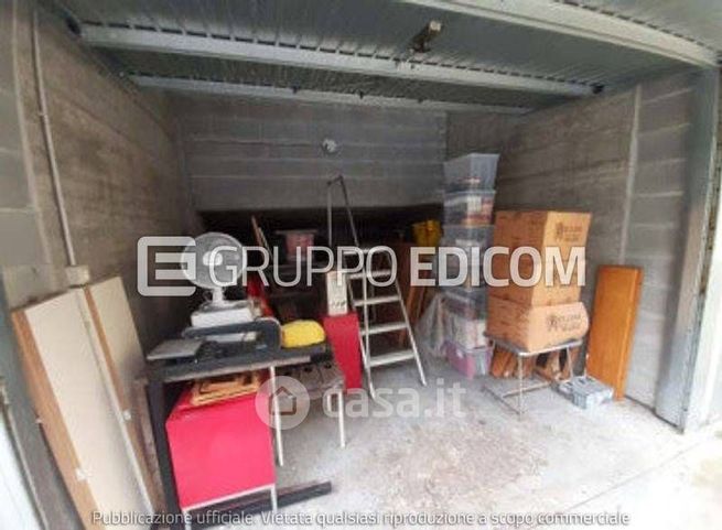 Box/posto auto in residenziale in Via Roma