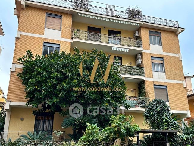 Appartamento in residenziale in Via Firenze 2 -64