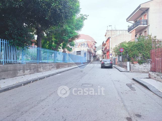 Garage/posto auto in residenziale in Via Vittorio Veneto 91