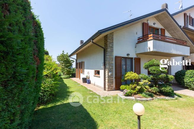 Villetta a schiera in residenziale in Via Piantadosi Stefano 13