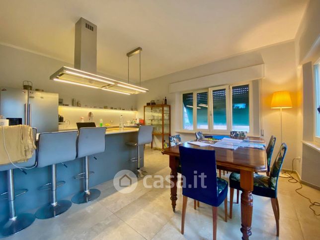 Appartamento in residenziale in Viale del Tirreno