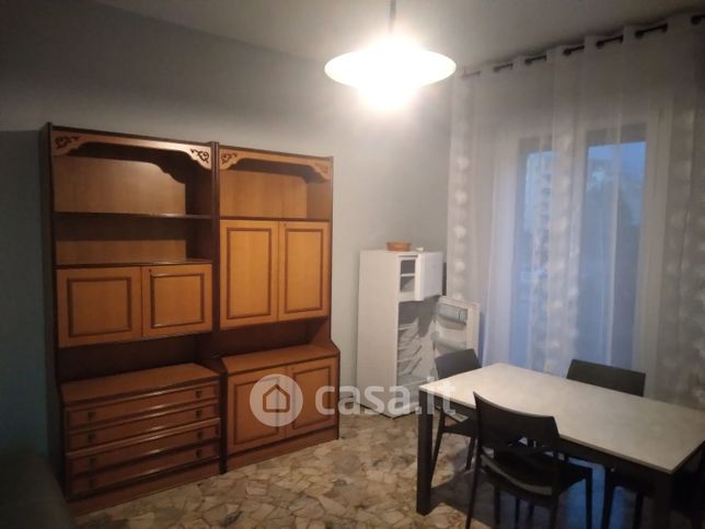 Appartamento in residenziale in Via del Triumvirato