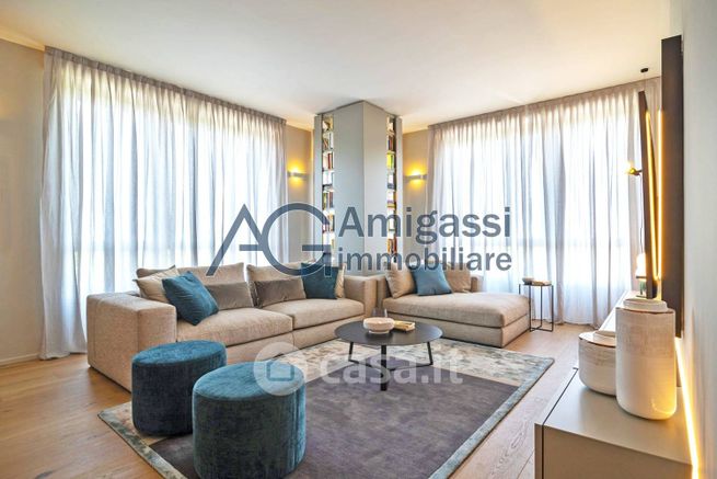 Appartamento in residenziale in Via Europa 11