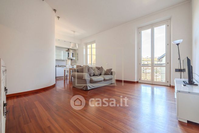 Appartamento in residenziale in Via Pietro Maroncelli 5