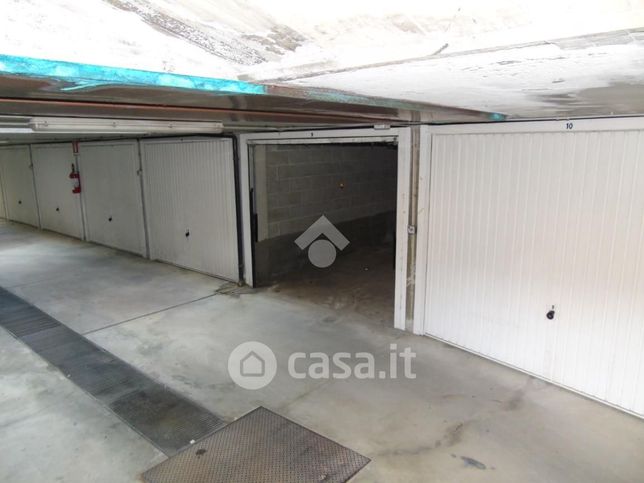 Garage/posto auto in residenziale in Vico P.Faletti 6