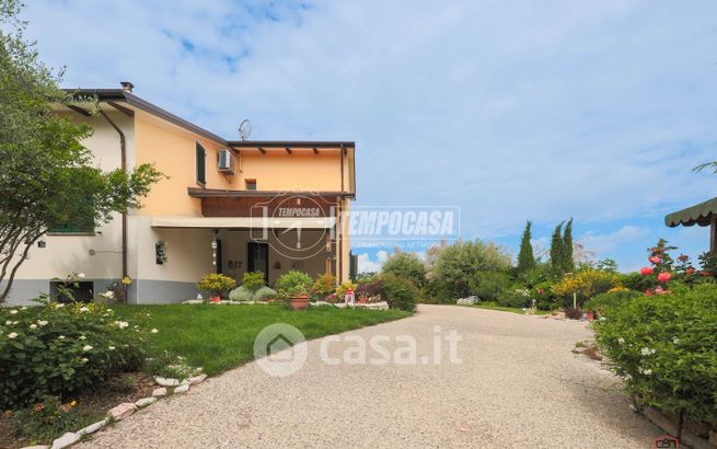 Appartamento in residenziale in Via Morine
