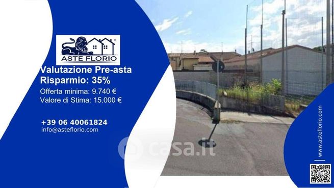Box/posto auto in residenziale in Piazza Alcide De Gasperi 30