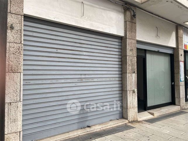 Ufficio in commerciale in Via Ferrante Fornari 40