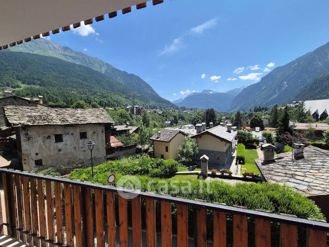 Appartamento in residenziale in Via Val Veny 21