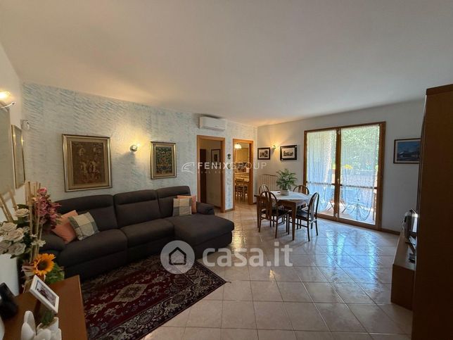 Appartamento in residenziale in Via Sandro Pertini 6