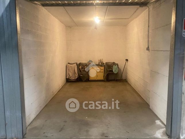 Box/posto auto in residenziale in Piazza Ruggero Bonghi