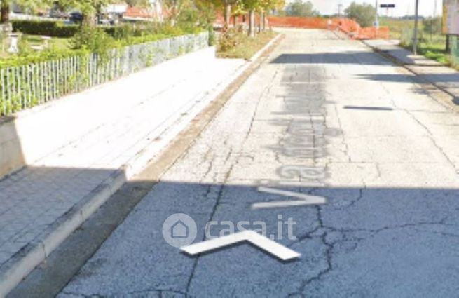 Box/posto auto in residenziale in Via degli Impianti Sportivi