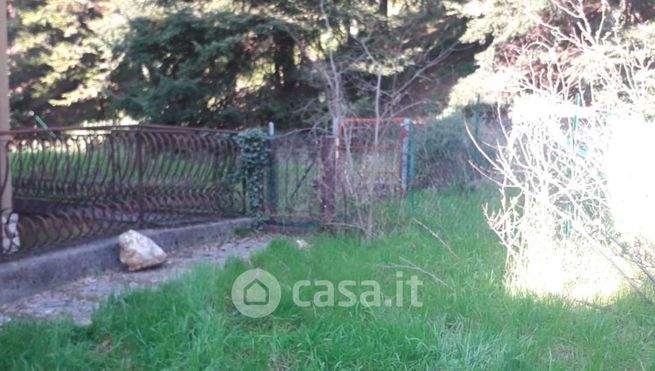 Terreno agricolo in commerciale in Via Roberto Ardigò 14