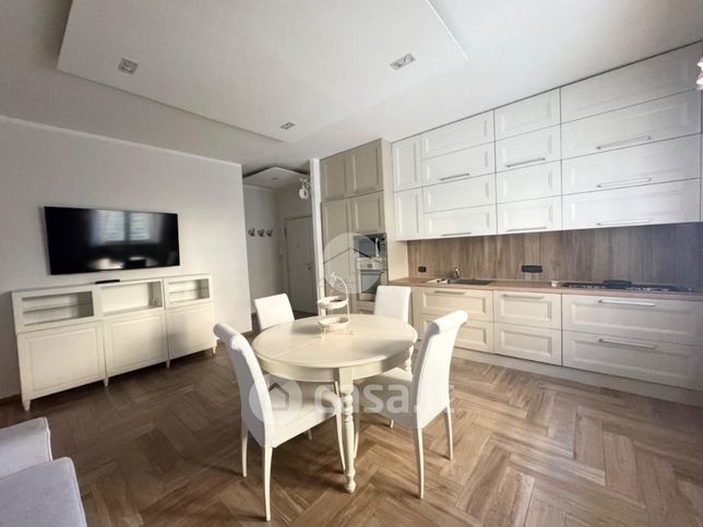 Appartamento in residenziale in Via Antonio de Curtis 10